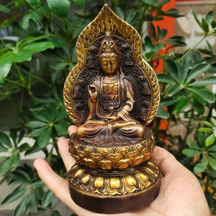 観音菩薩 銅製 装飾品 現代工芸品美術品 置物