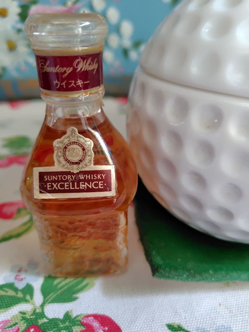 ニッカウヰスキー ゴルフボールボトル サントリー ウイスキー ミニボトル