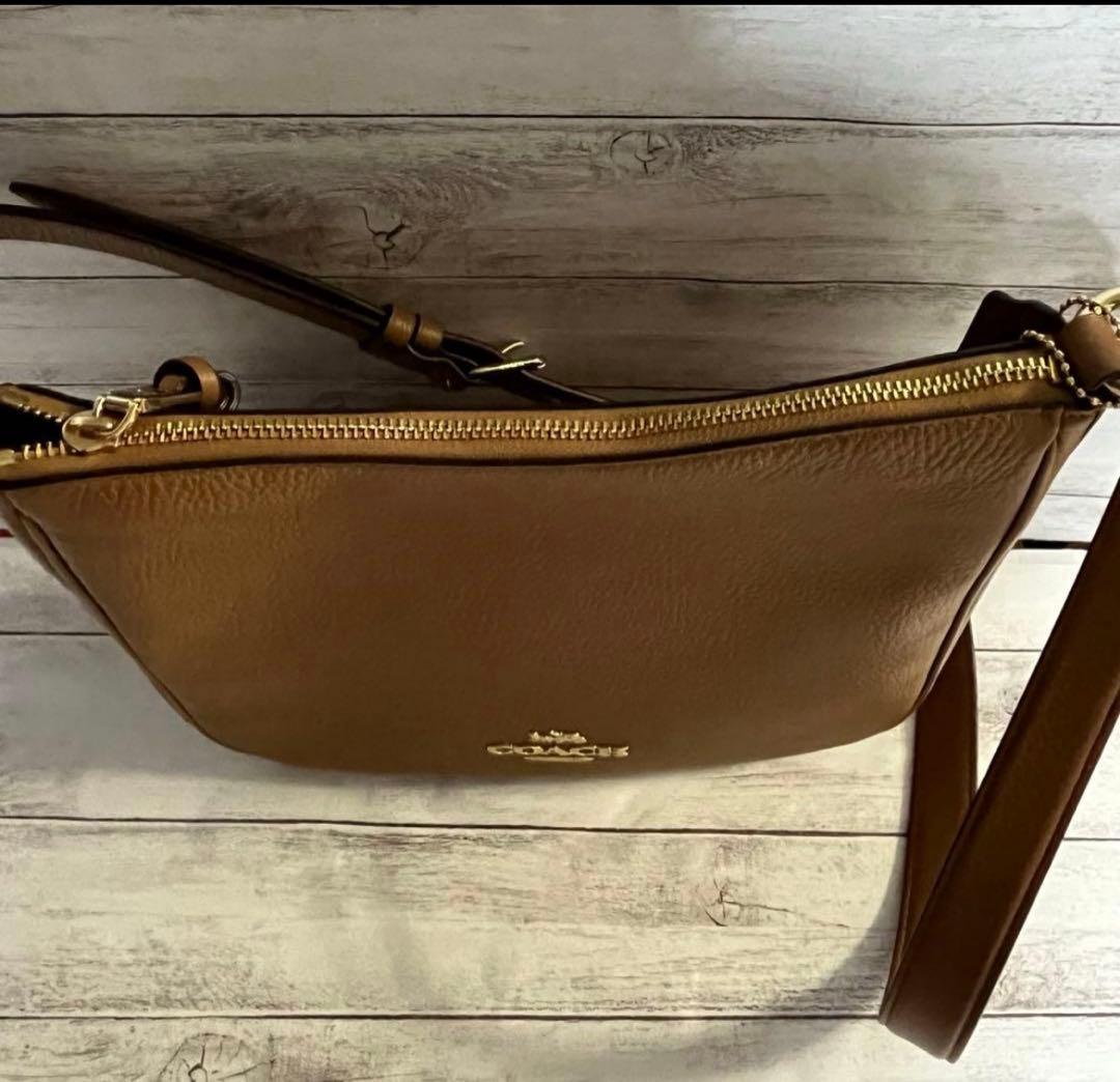 [美品] コーチ　coach ショルダーバッグ　アウトレット