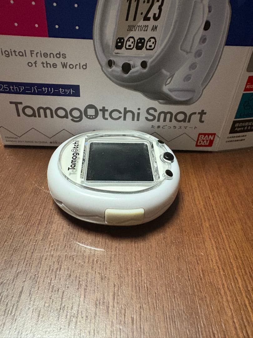 Tamagotchi Smart ホワイト 箱付き