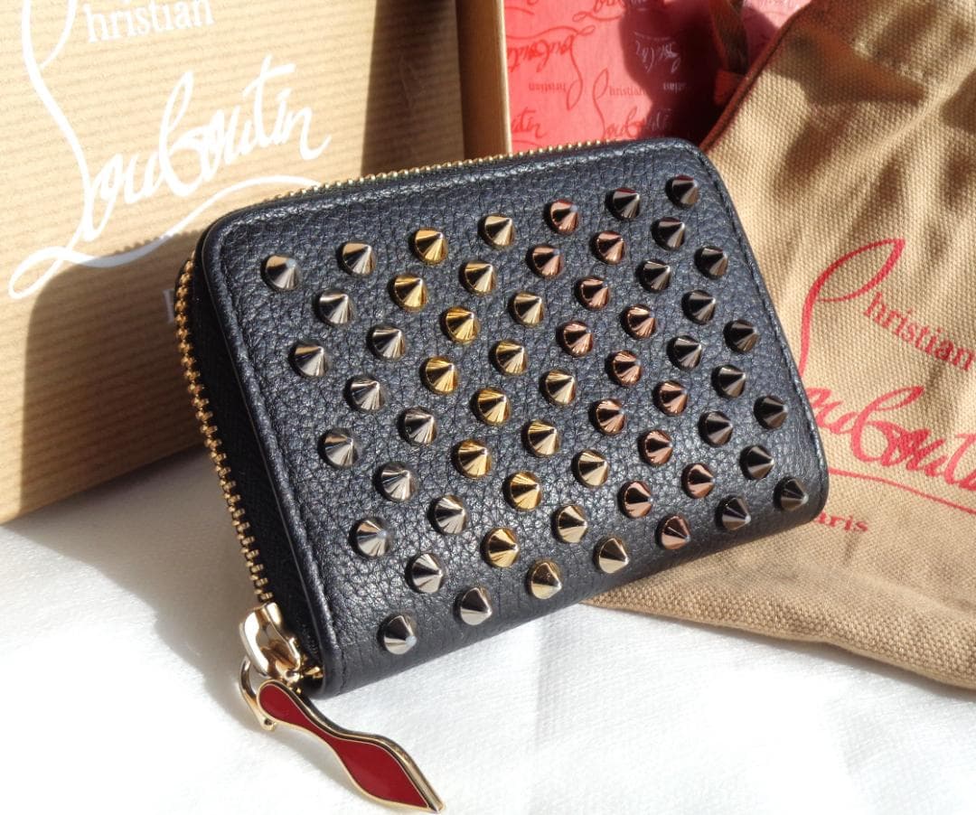 Christian Louboutin スパイク パネトーネ ケース 財布