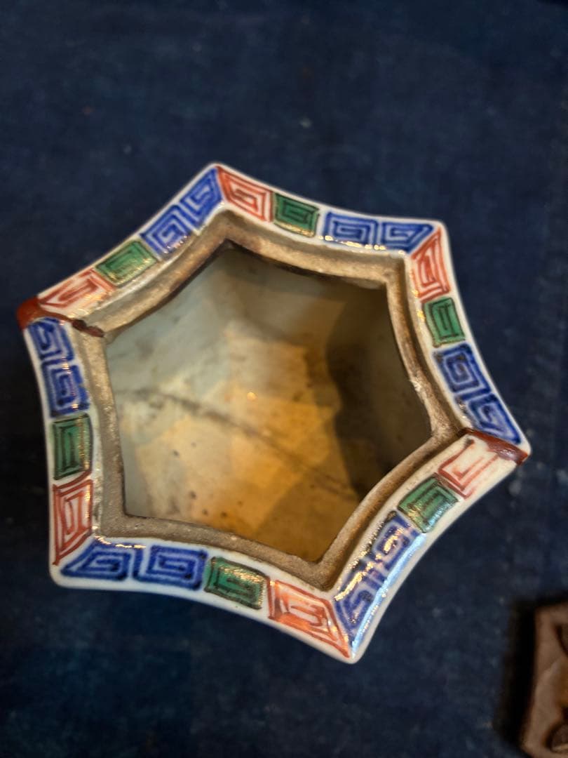 中国美術 香炉 大明萬暦年製 五彩 花と龍と鳳凰 六角香炉 2025