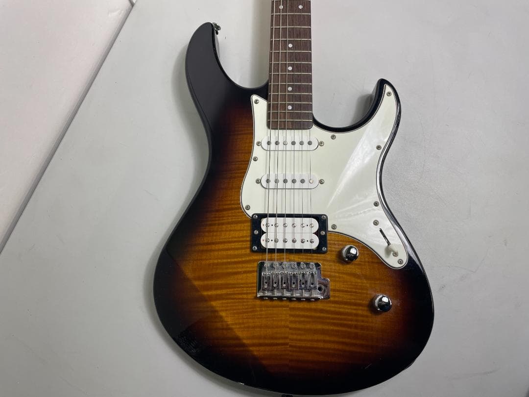 【中古】YAMAHA ヤマハ エレキギター PACIFICA PAC212VFM