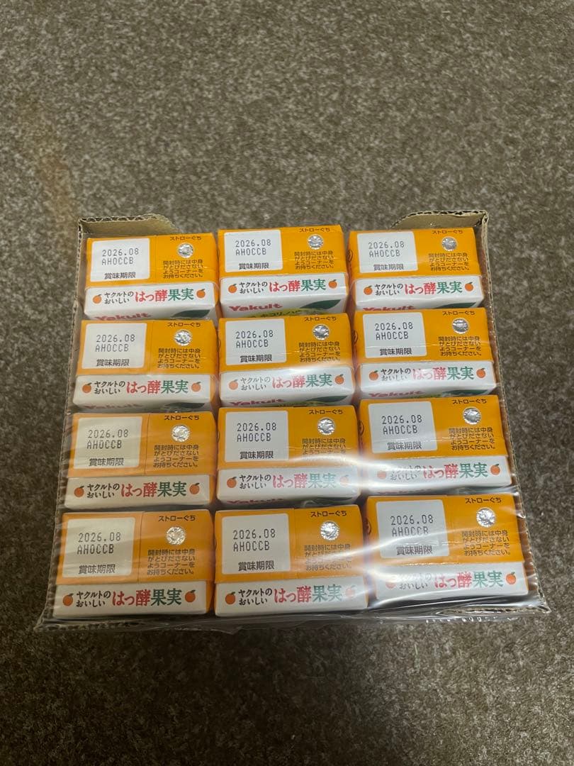 ヤクルト おいしいはっ酵果実 84本セット はっ酵果実