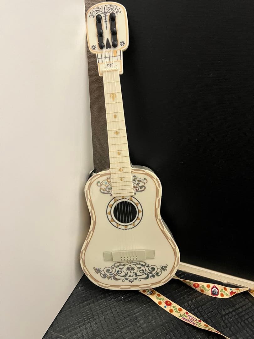 ディズニーピクサー リメンバーミー ミゲル ギター型 ポップコーン