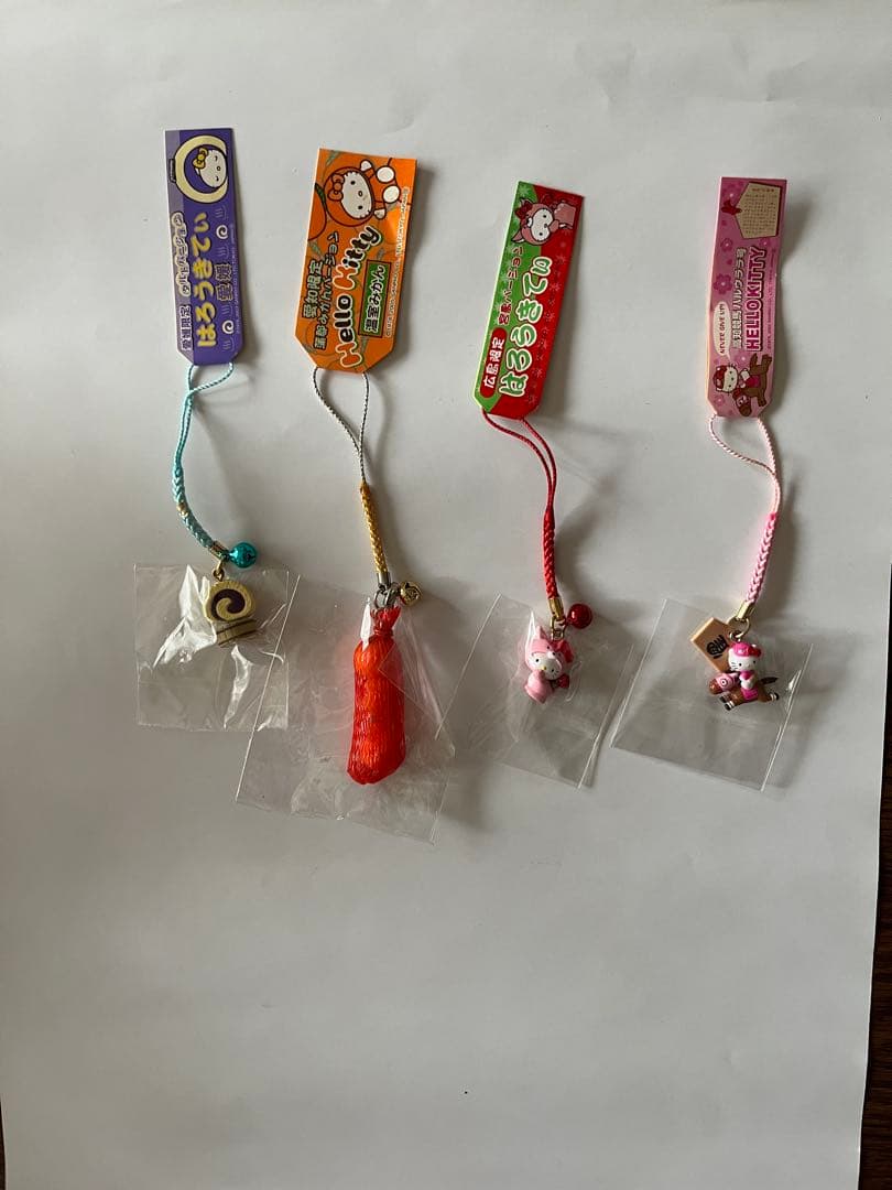 コレクターさん必見‼️ ハローキティ ストラップセット 148個
