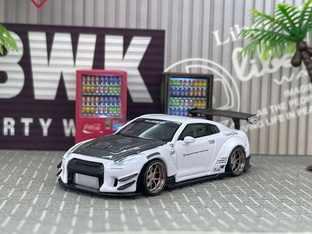 MINI GT 5台+ジオラマセット