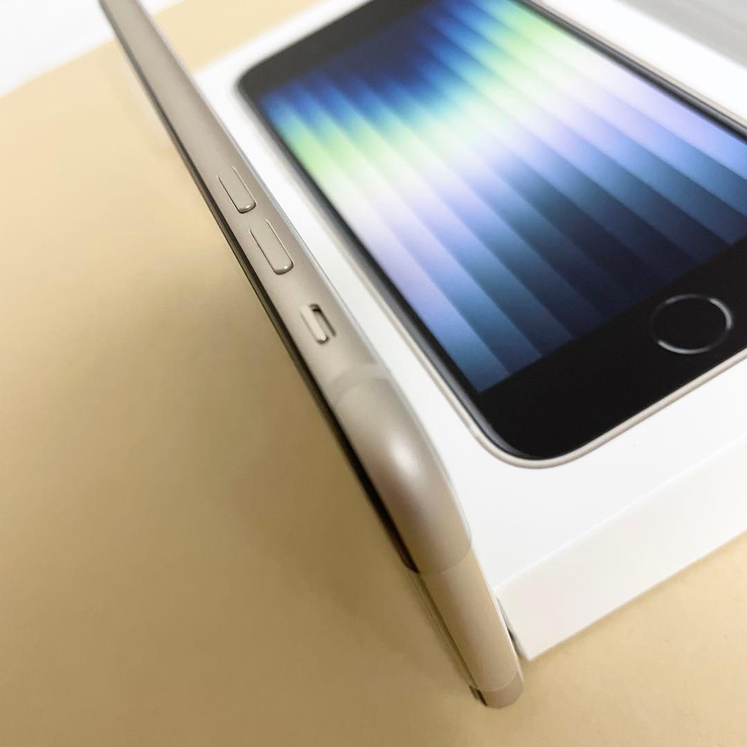 ほぼ未使用 ジャンク iPhone SE3 64GB SE 3 第3世代 本体