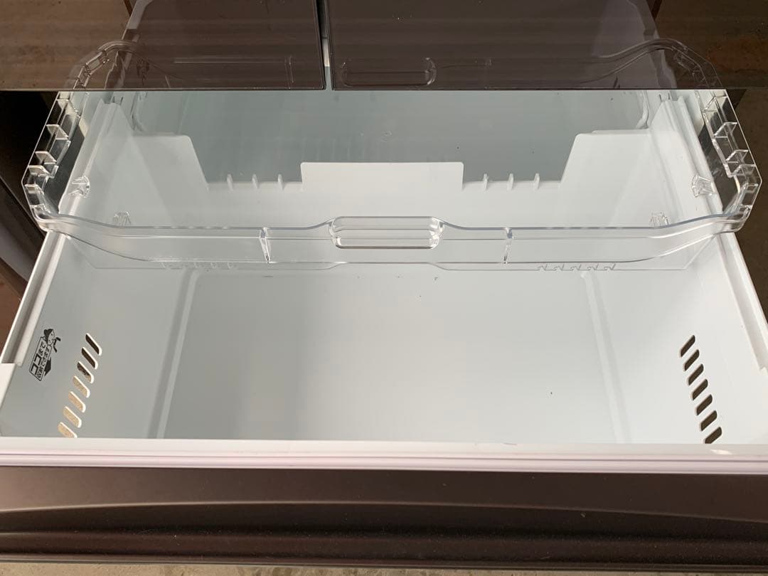 動作品 東芝555L大容量GR-J560FV 6ドア冷蔵庫 2016年