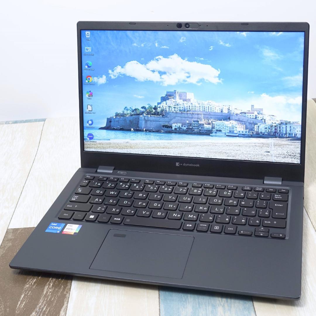 10コアCPUで最新モデルと同じデザインの超軽量バリ速モバイル✨