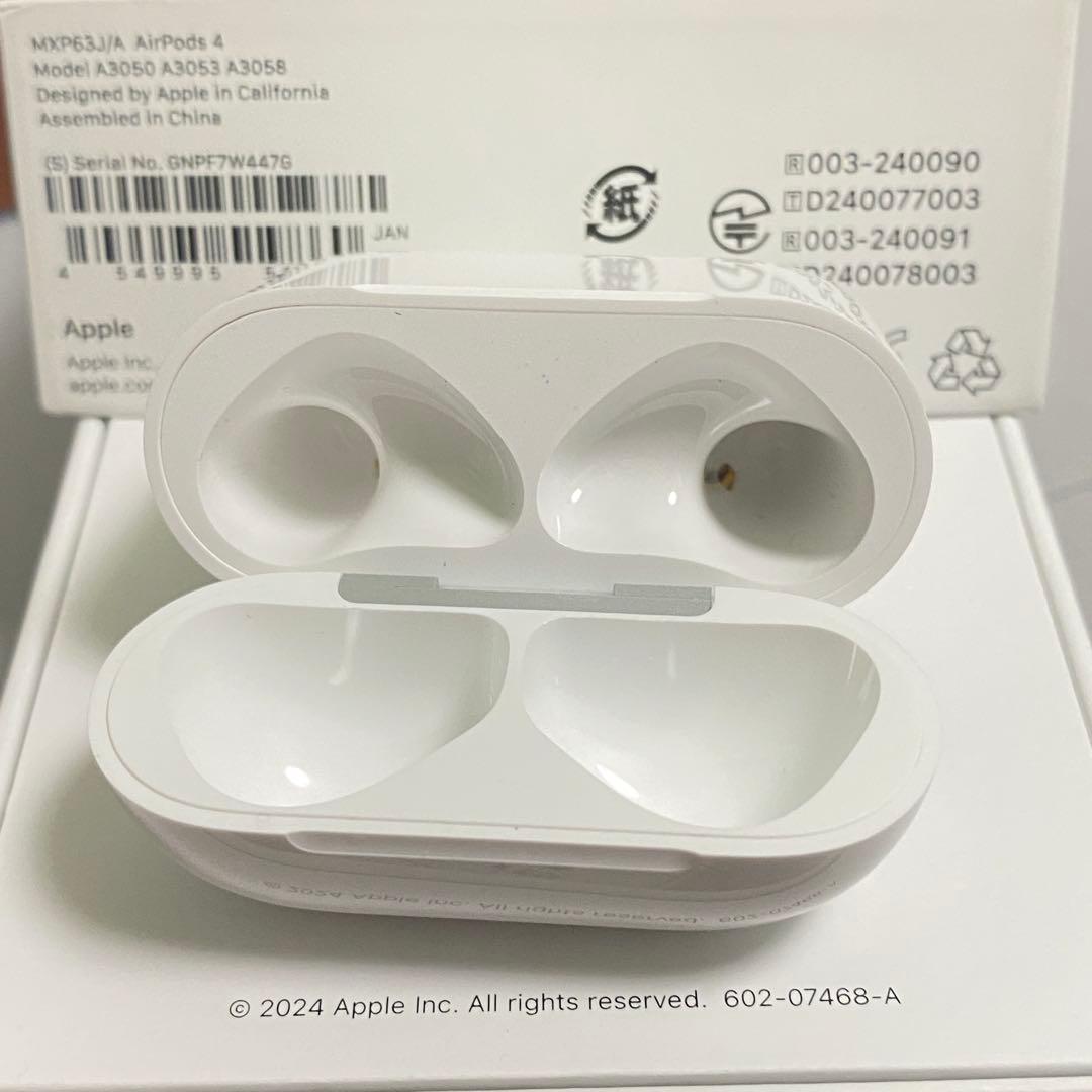 正規品］AirPods 4 第四世代 ケース アイポーズ ANC なし充電器 Apple