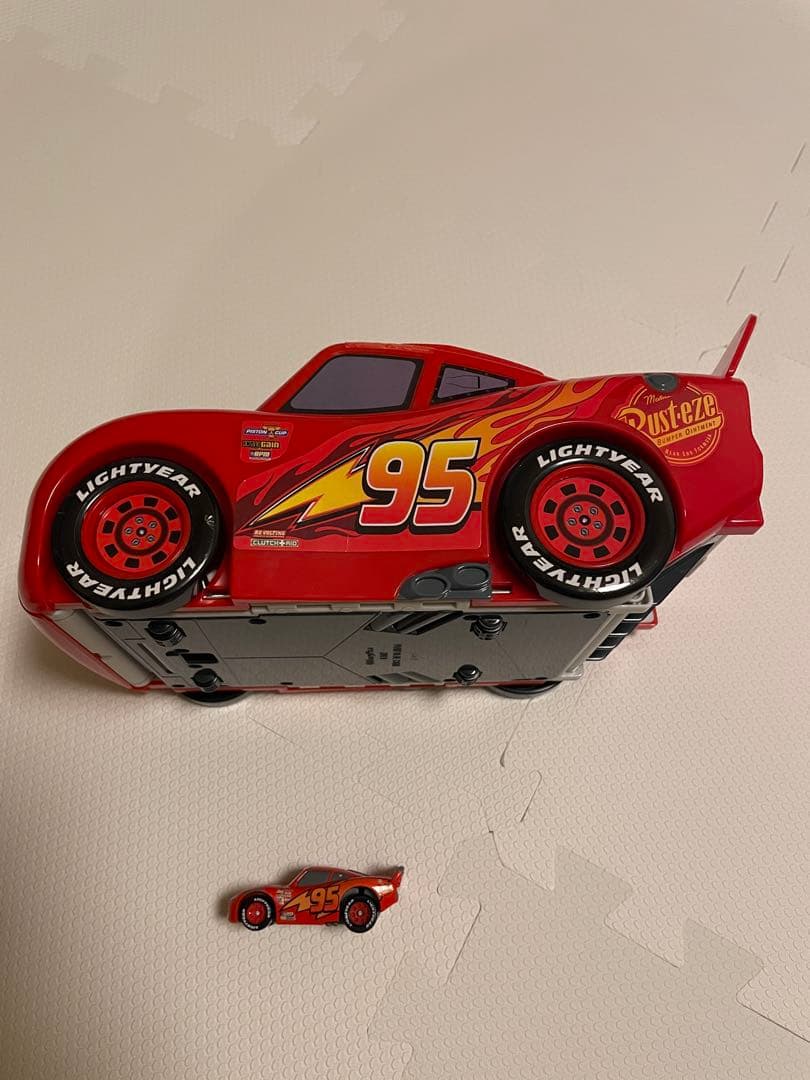 カーズトミカ(17+1台 トレーラー2台)まとめ売り　トルネードシューター付き