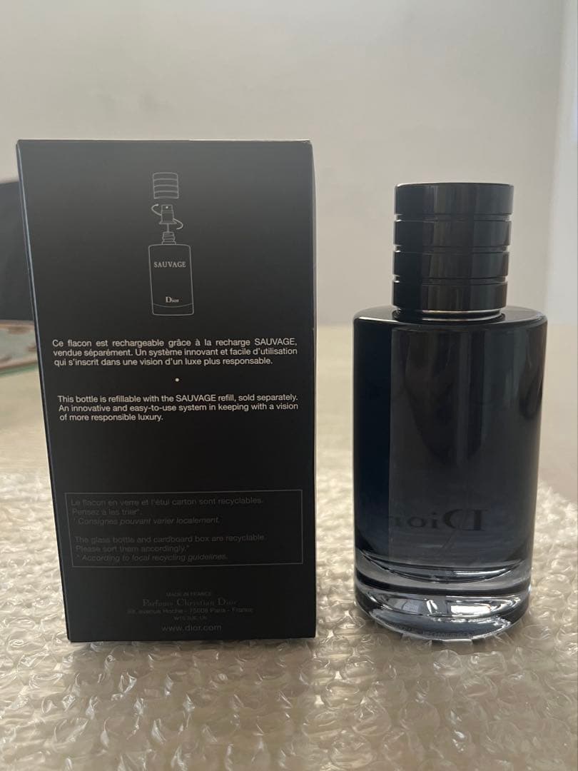 ほぼ新品ディオール ソヴァージュ オードゥ トワレ 100ml