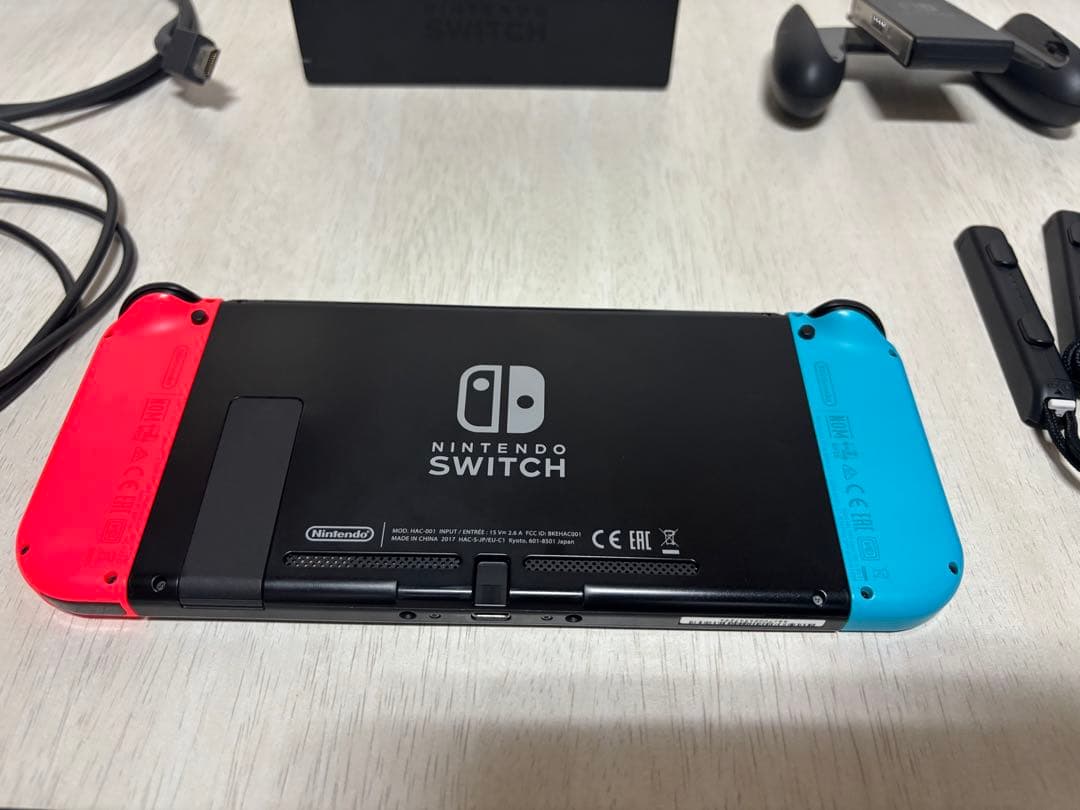 Nintendo Switch 本体 赤/青 Joy-Con 付属品 ケース付き