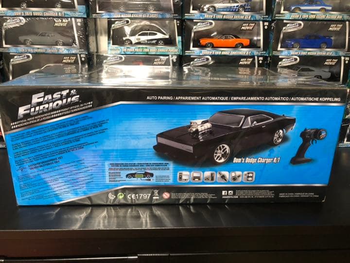 ミニカー FAST&FURIOUS Dom's Dodg e Charger RC