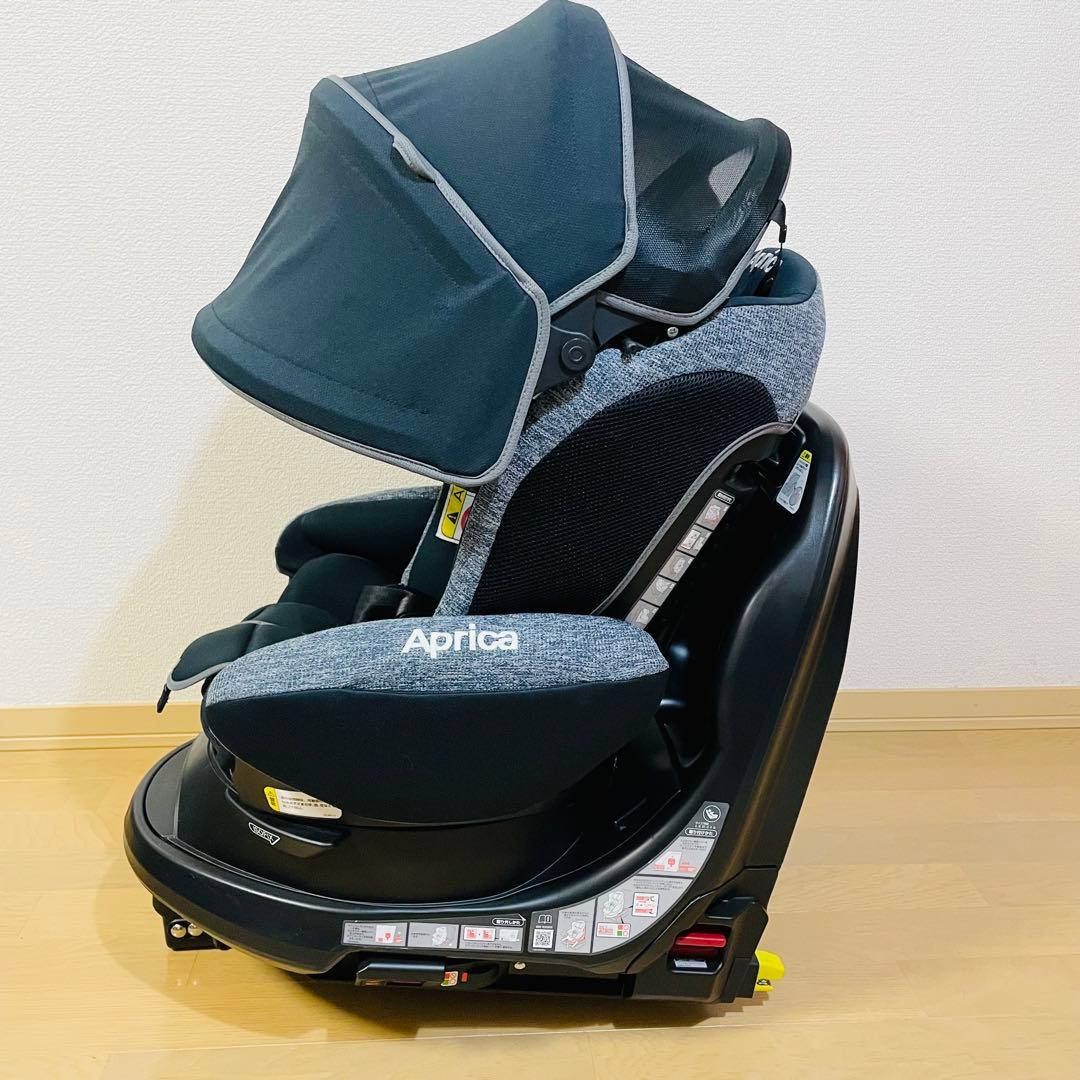 美品✨　Aprica チャイルドシート フラディアグロウISOFIX AC 黒