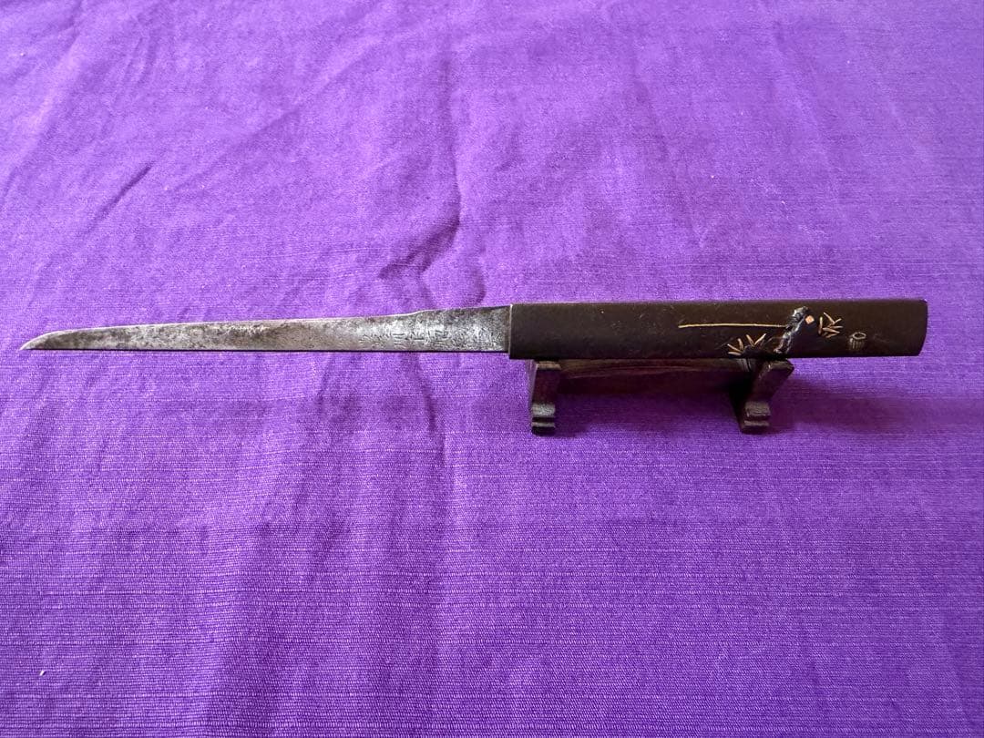 江戸後期　鉄地棒小柄象嵌色絵　太公望図　鞘付珍品（日本刀装具小刀目貫鐔鐔拵笄馬針