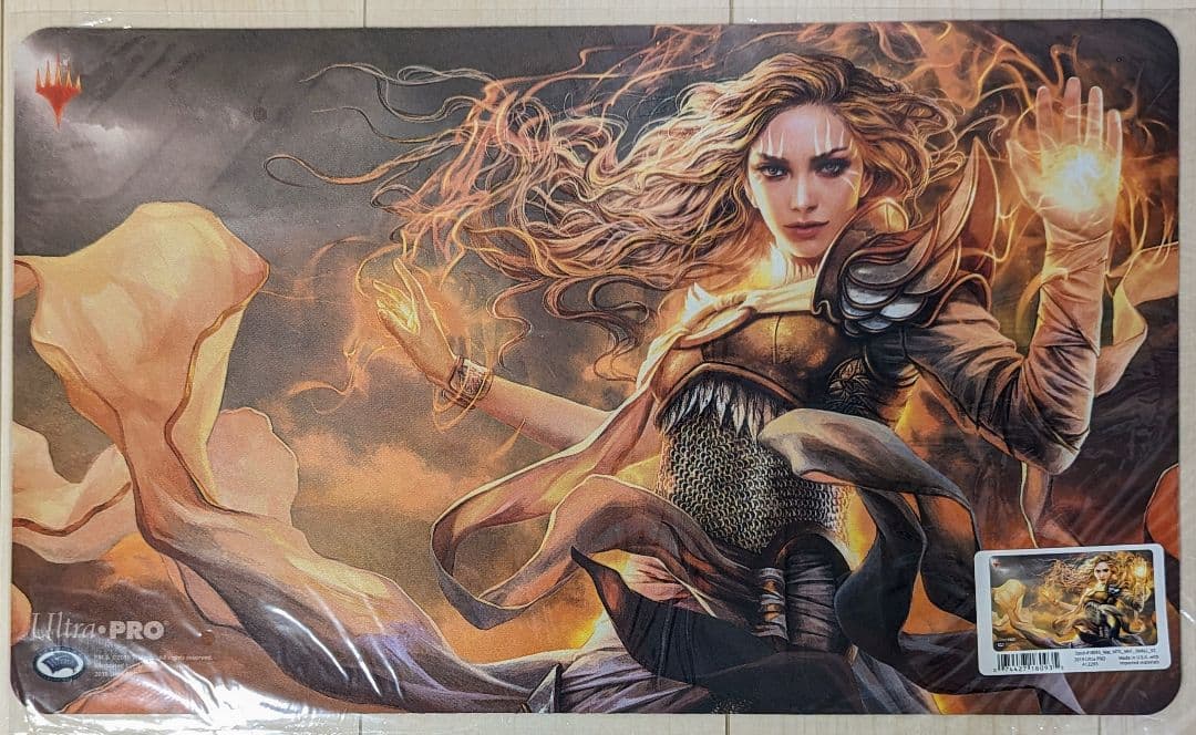 未使用】MTG 慈悲深きセラ 小型プレイマット - メルカリ