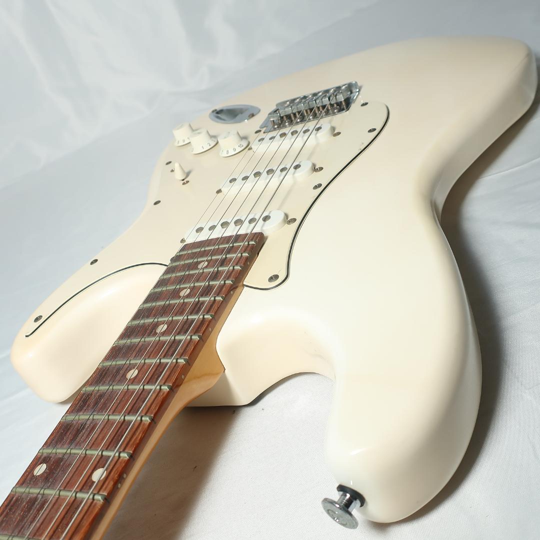 Mavis ストラトタイプ エレキギター ホワイト Ishibashi楽器