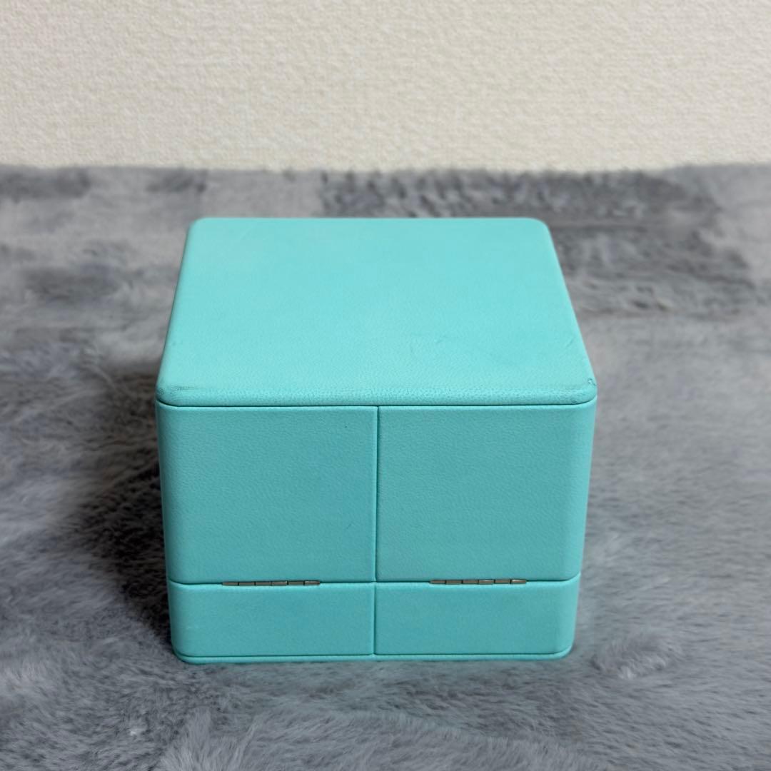 美品】ティファニー バングルケース 空箱 現行品 - メルカリ