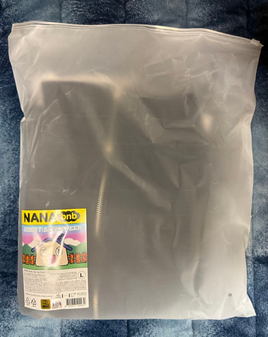 SEVENTEEN ナナ民泊 NANAbnb フーディー　Lサイズ