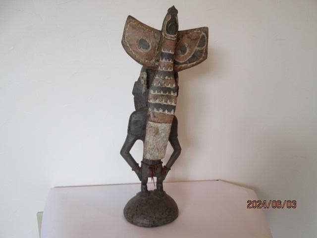 アンティーク木彫フィジー製1986年現地で購入した木彫の目と額に