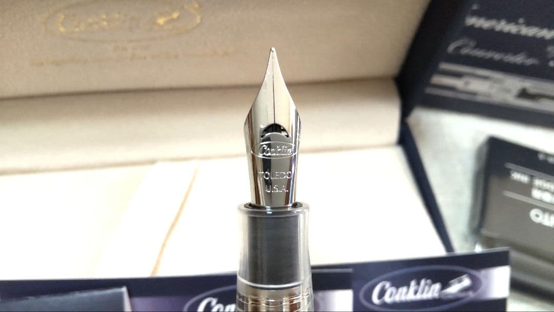 Conklin✒万年筆 オールアメリカン ✒透明軸×シルバー/EF 極細