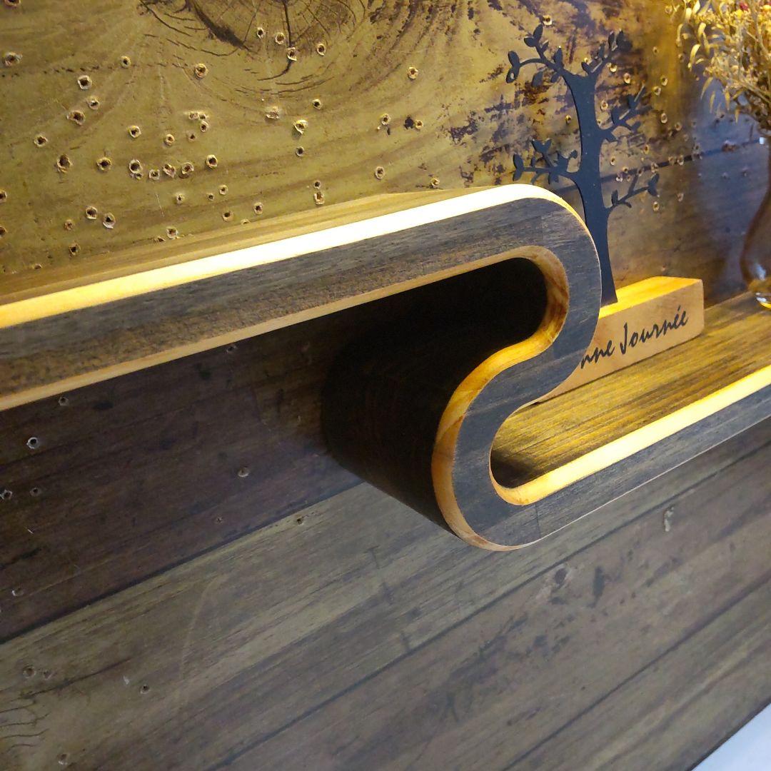 曲線デザイン ウォールシェルフ 飾り棚 エボニーブラック 2型