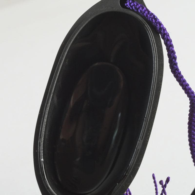 時代提げ物　黒漆　丸に片喰蒔絵　印籠　薬入　根付　緒締め玉　C　9446