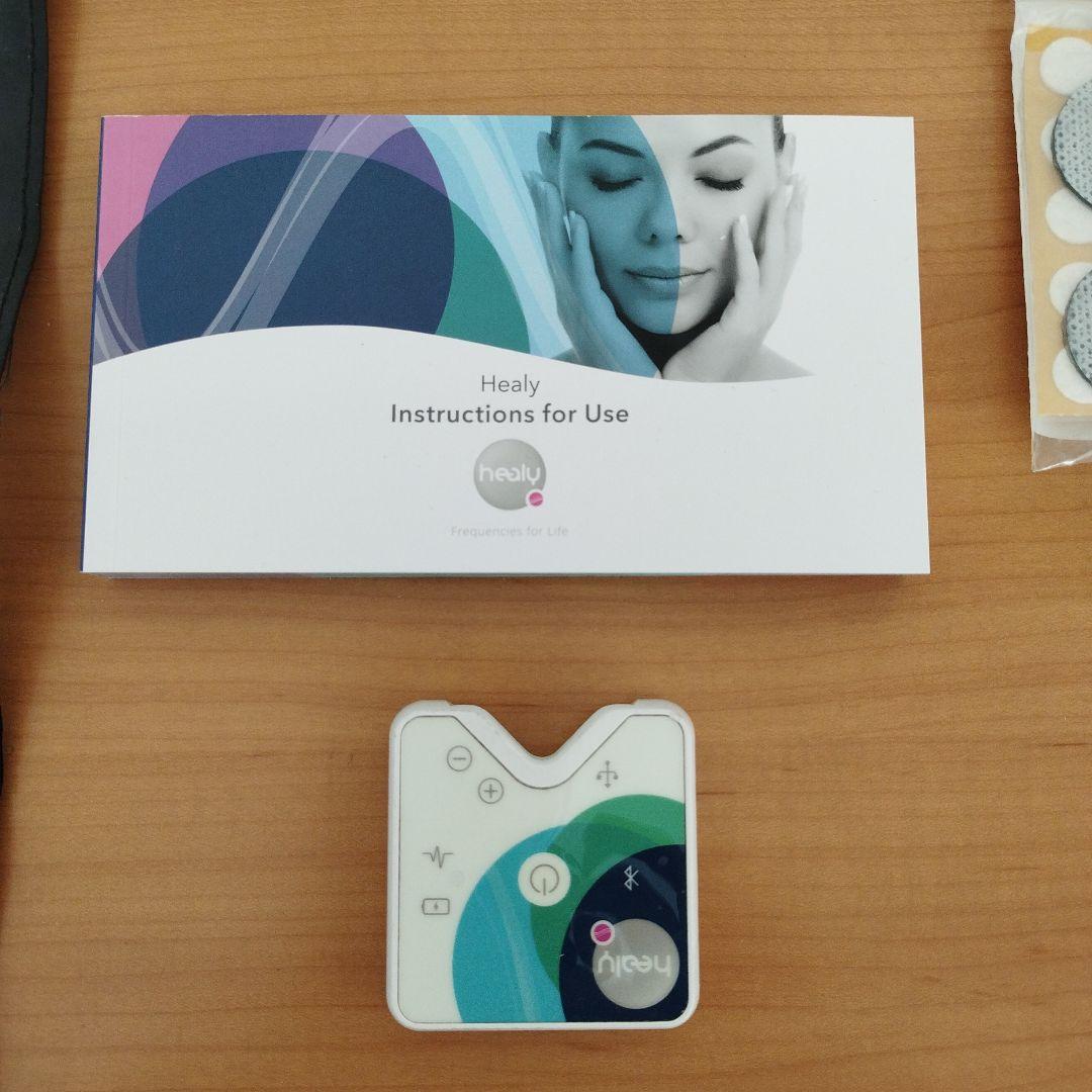 ムラーノ ブルーホワイト ミルフィオリ リボン付き 花瓶 高さ約12.6cm