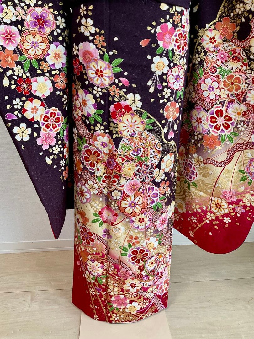 振袖 紫系 濃い紫 桜 鞠 熨斗柄 銀通し 正絹