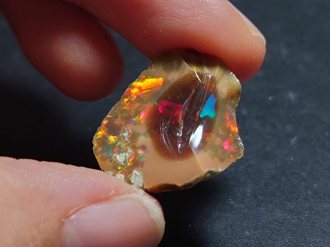 希少 エッグ エチオピアウェロ産 オパール 原石 鉱物標本 ジュエリー
