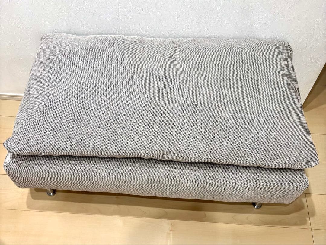 新品未使用　SÖDERHAMN ソーデルハムン　オットマン　ヴィーアルプベージュ