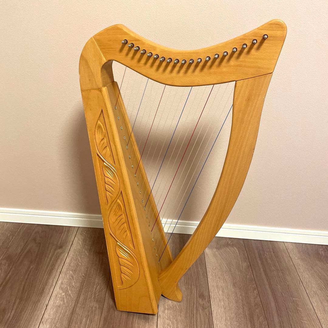 木製ハープ19弦 彫刻入り