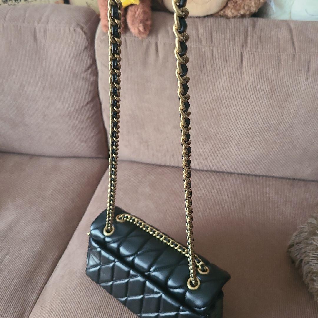 COACH タビー ブラック キルティング ショルダーバッグ、