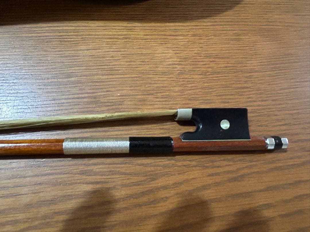 スズキバイオリン3/4 弓、ケース付き