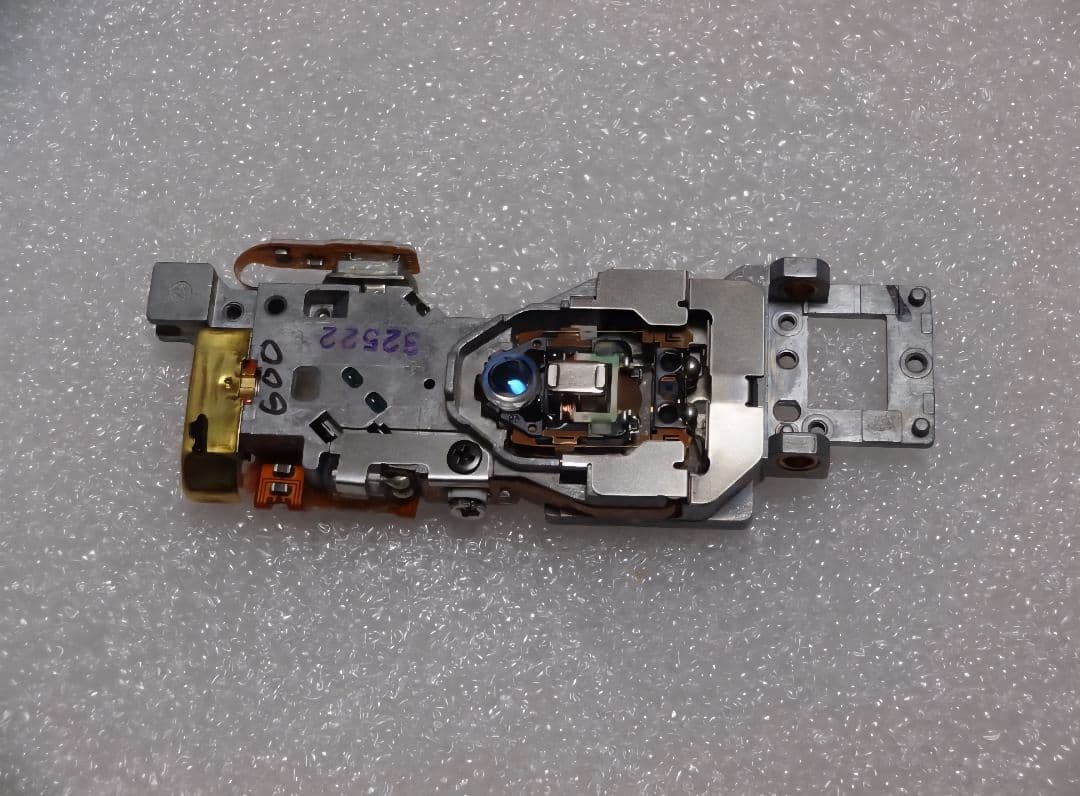 【稀少・新品未使用】SONY ソニー MDデッキ用 光ピックアップ 光学レンズ1 SONY ソニー MDデッキ用 光ピックアップ 光学レンズ 即決 送料無料