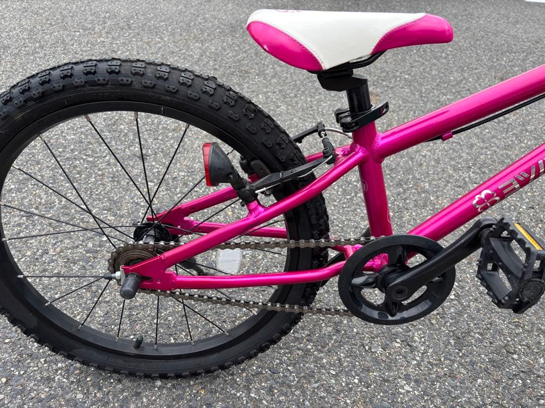 ［再値下げしました］ヨツバサイクルキッズバイク 20インチ ピンク