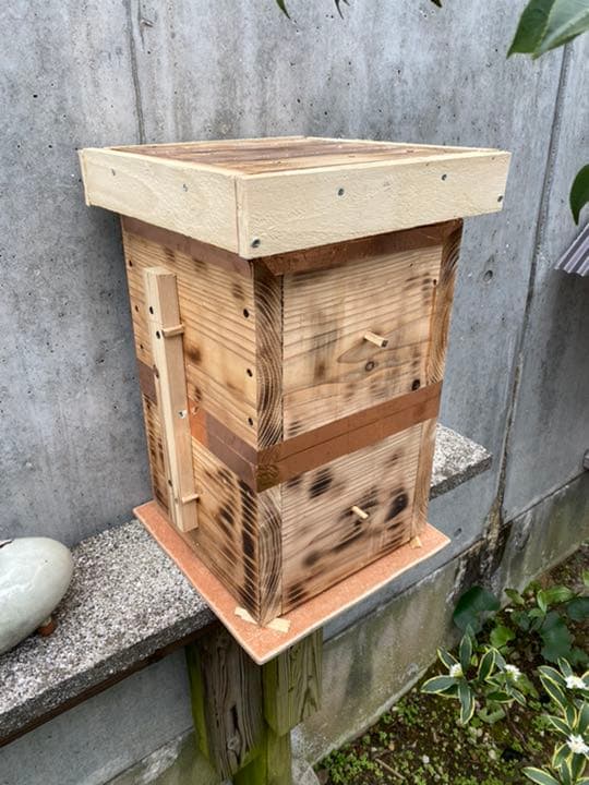 日本みつばちの分蜂群捕獲用 待ち箱ハイブリッド