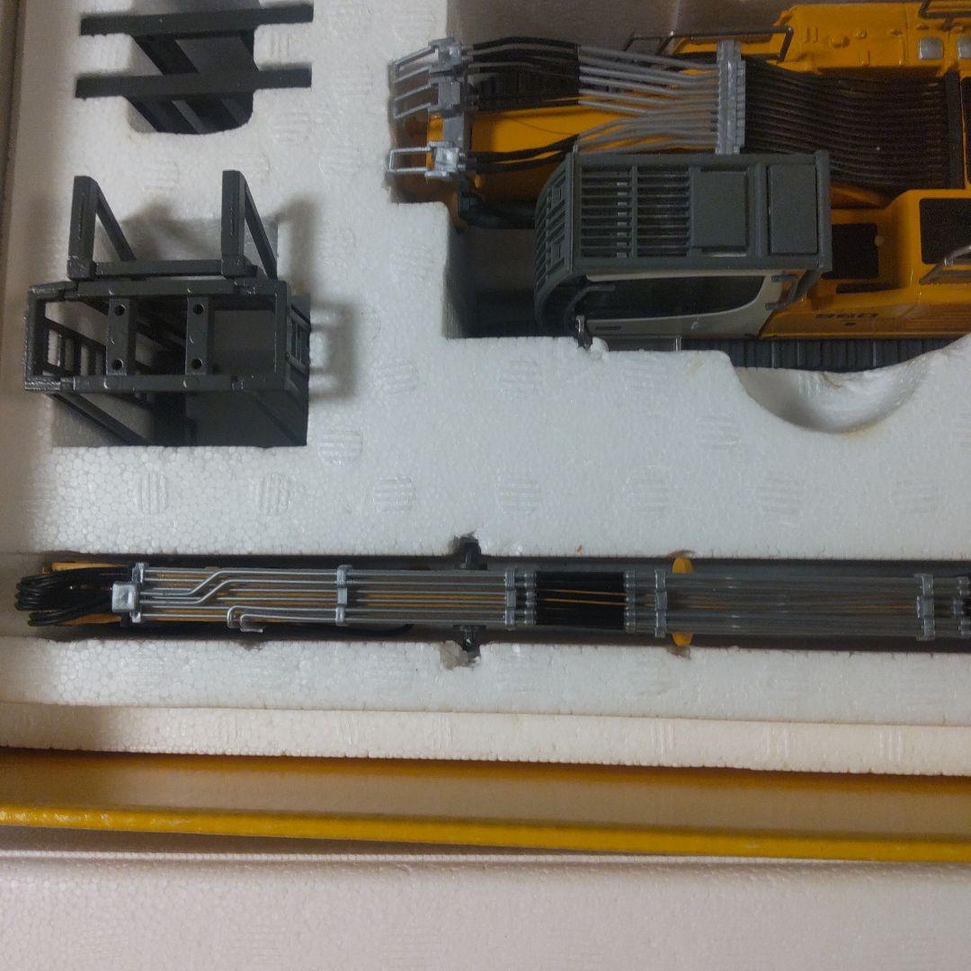 Liebherr R 960 デモリッションエクスカベーター 1:50