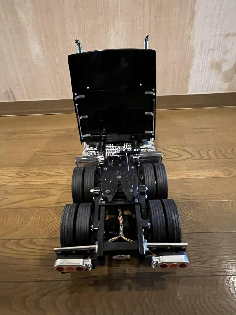 1/14RC トレーラーヘッド ナイトハウラー フルオペレーションセット