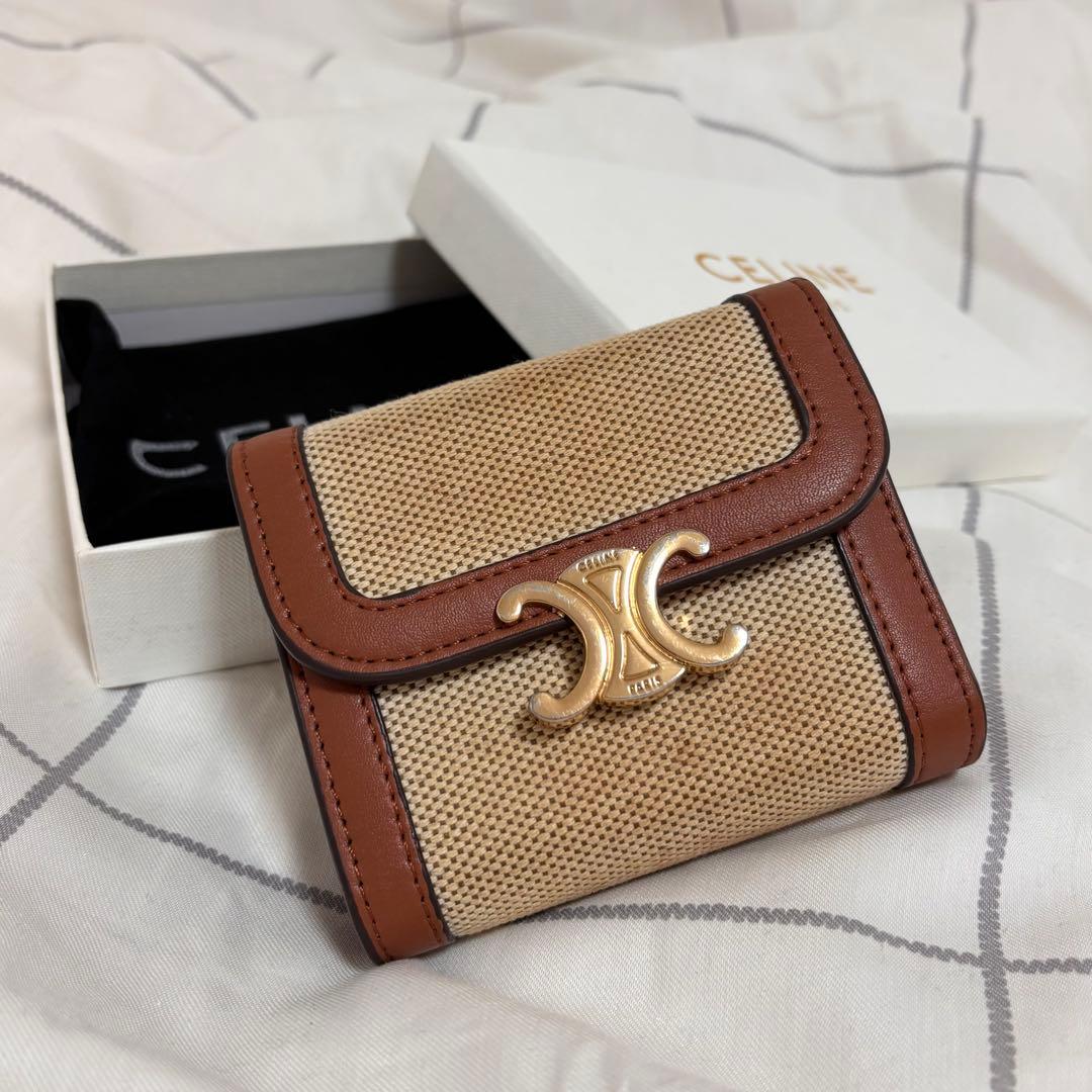 CELINE 三つ折り財布 ベージュ/ブラウン - メルカリ
