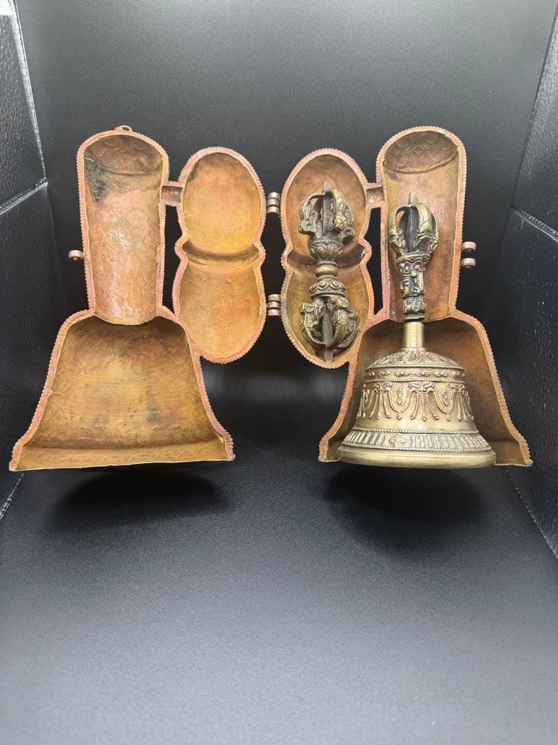 希少 ガンター（金剛鈴）とヴァジュラ（金剛杵）、宝匣セット 仏教美術 密教法具