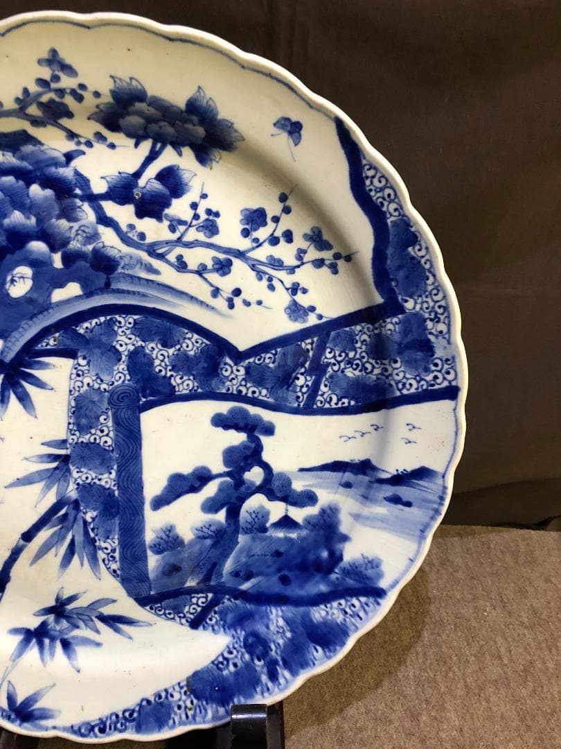 旧家蔵出し品　古伊万里　松竹梅に扇　巻物　唐草文様　古い大皿