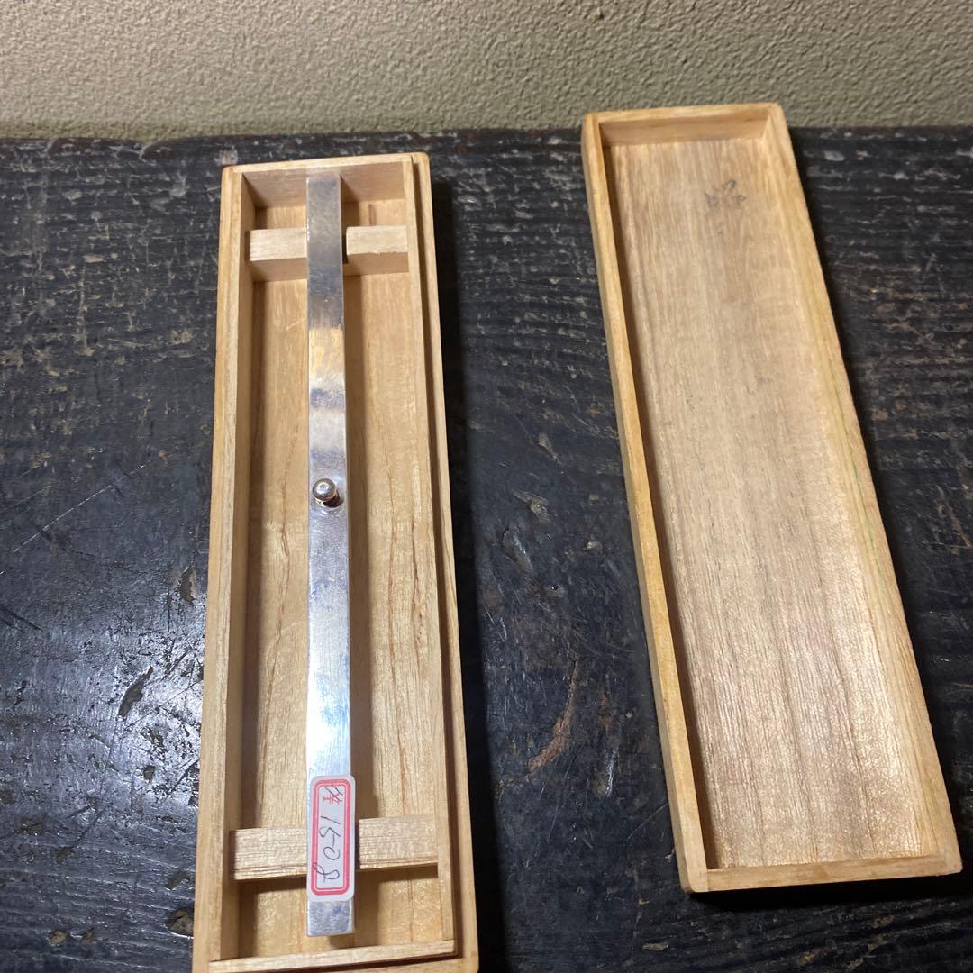 韓国製 螺鈿細工 飾り皿 桹材 金榮萬作 置物 シェル 工芸品 貝細工 トレー