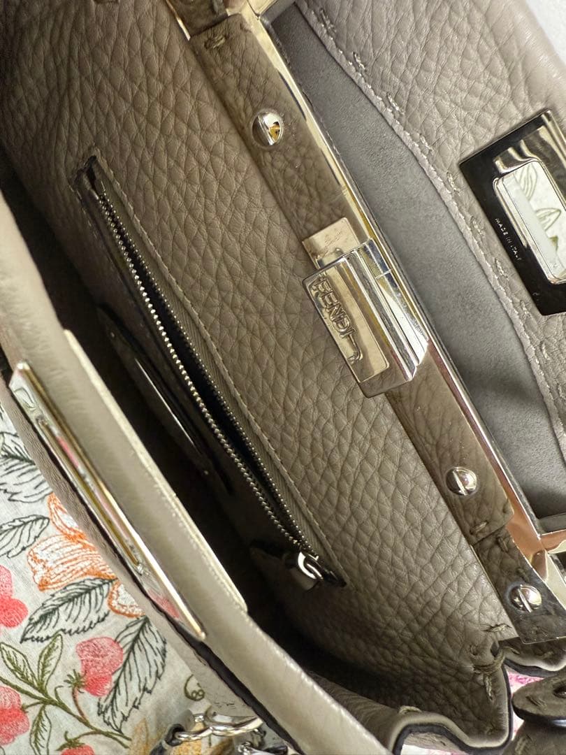 Nanana　FENDI ピーカブー　スモールサイズ　グレージュ