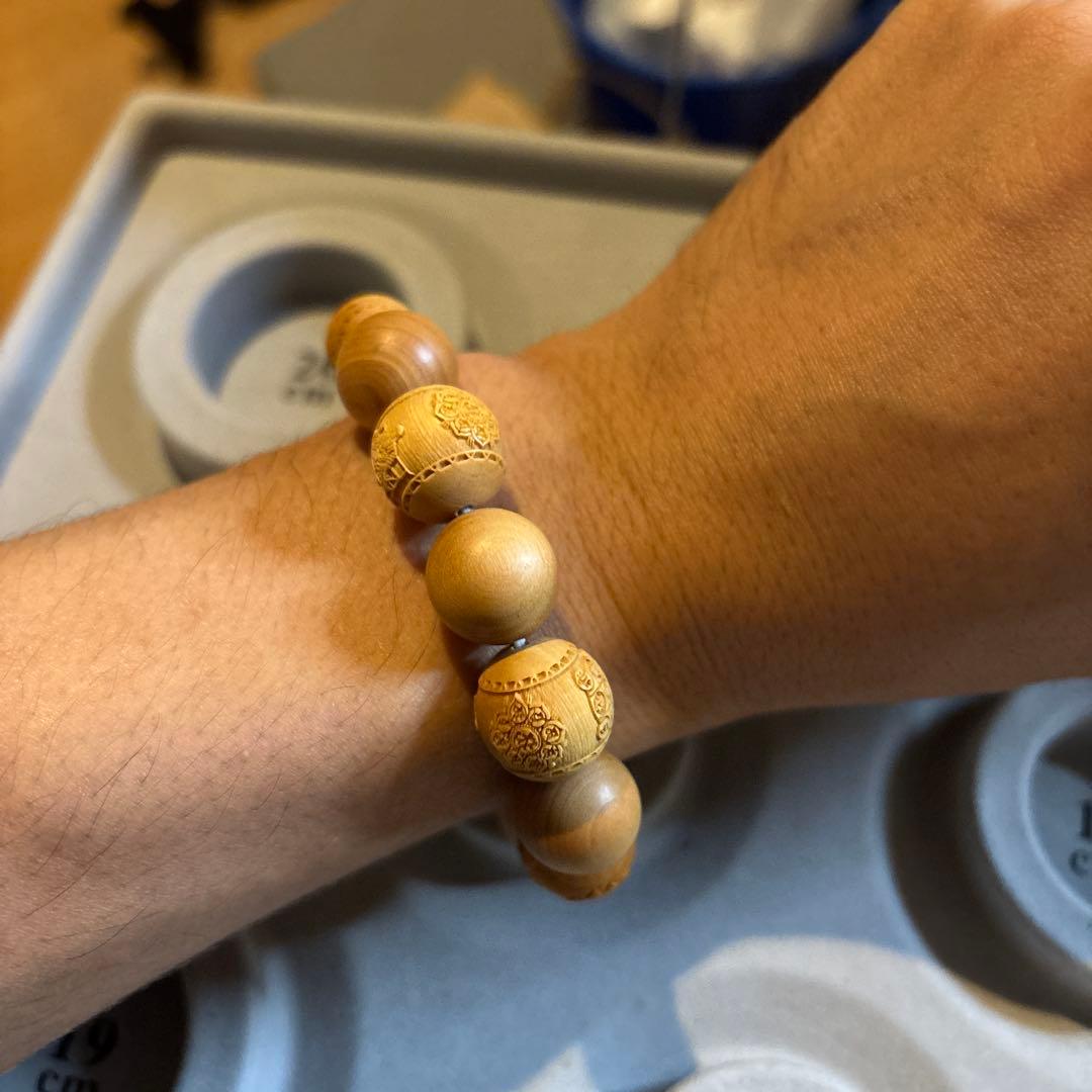 柘植と水晶！落ち着く！愛染明王様！空海様！龍神様！ズーンて感じ！