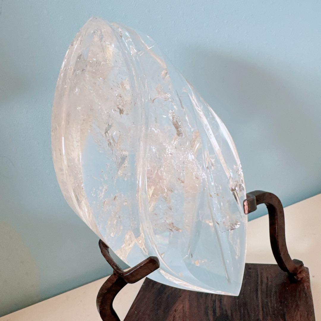 天然水晶☆アーモンド型オブジェ☆透明水晶☆レインボー入り☆台座付き☆