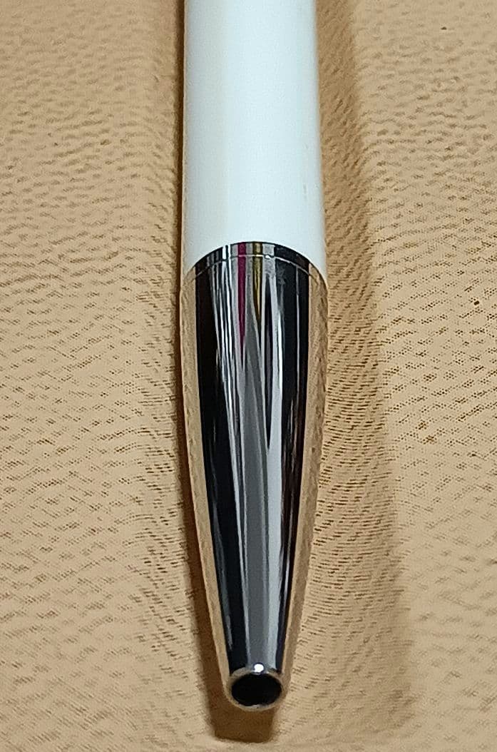 ブルガリ ミニ ボールペン シルバー 925 ホワイト 箱 保証書付の通販は