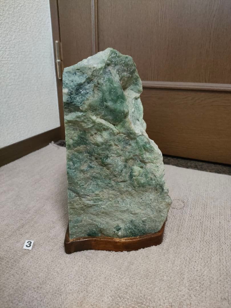 大型逸品！【日高翡翠】極上17kg 原石 鑑賞石 天然石 標本石 国産鉱物